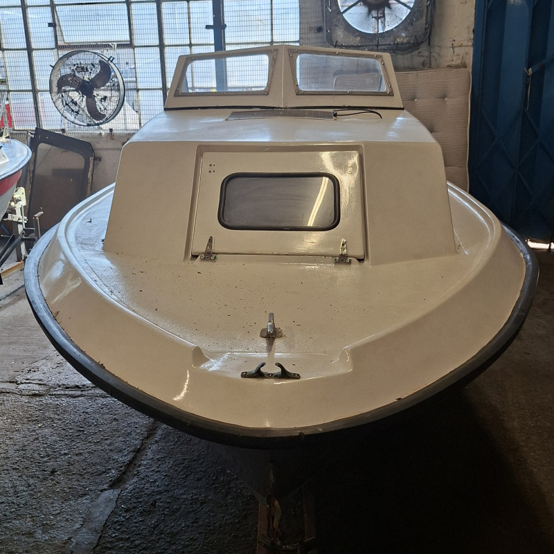 Fame Domino Cabin Boat – Mercury 25hp – Twin Axle Trailer